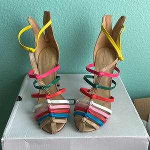 Multi-color strappy heel